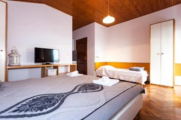 Studio Apartment Pakostane