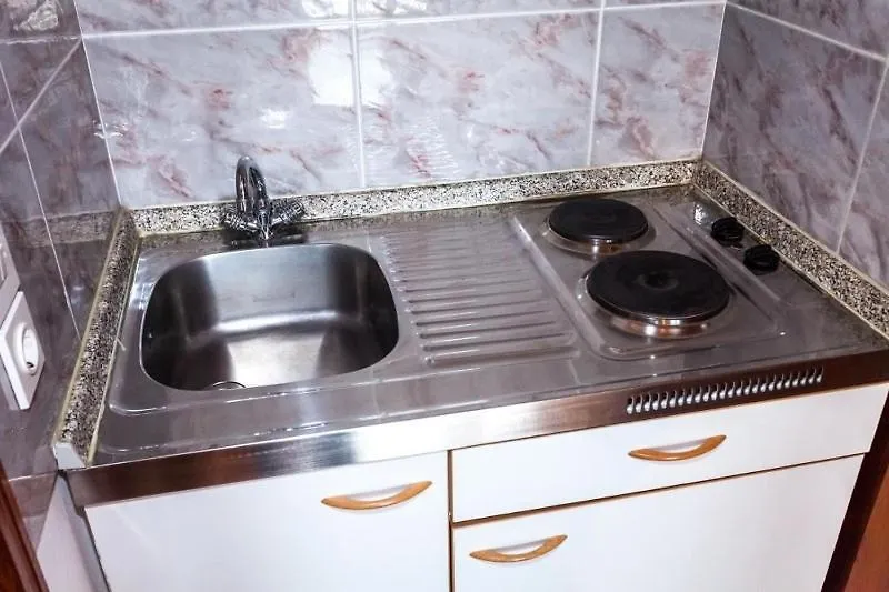 Studio Apartment Pakostane 0*,
